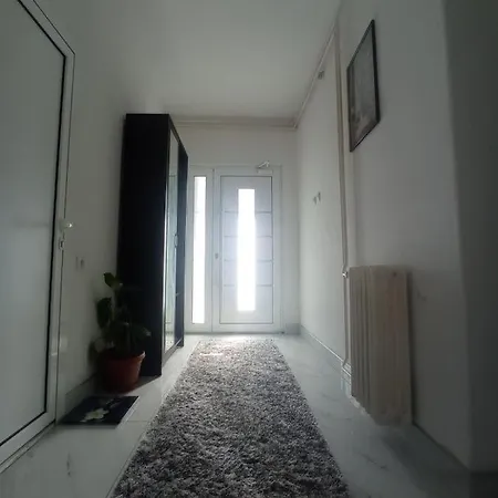 Apartman Kristina Ll * تريبينيي