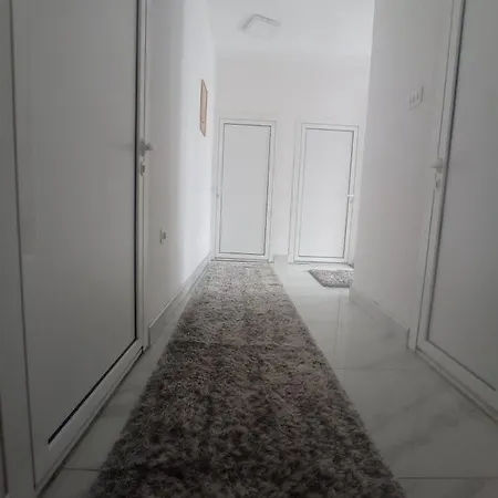 شقة Apartman Kristina Ll *